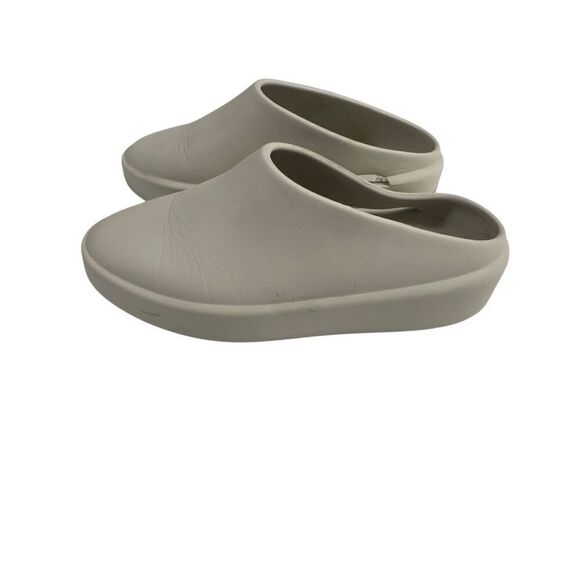 FEAR OF GOD Kids Beige The California Slip-On Foam Mule Size: 28 (4yrs) - Picture 1 of 12